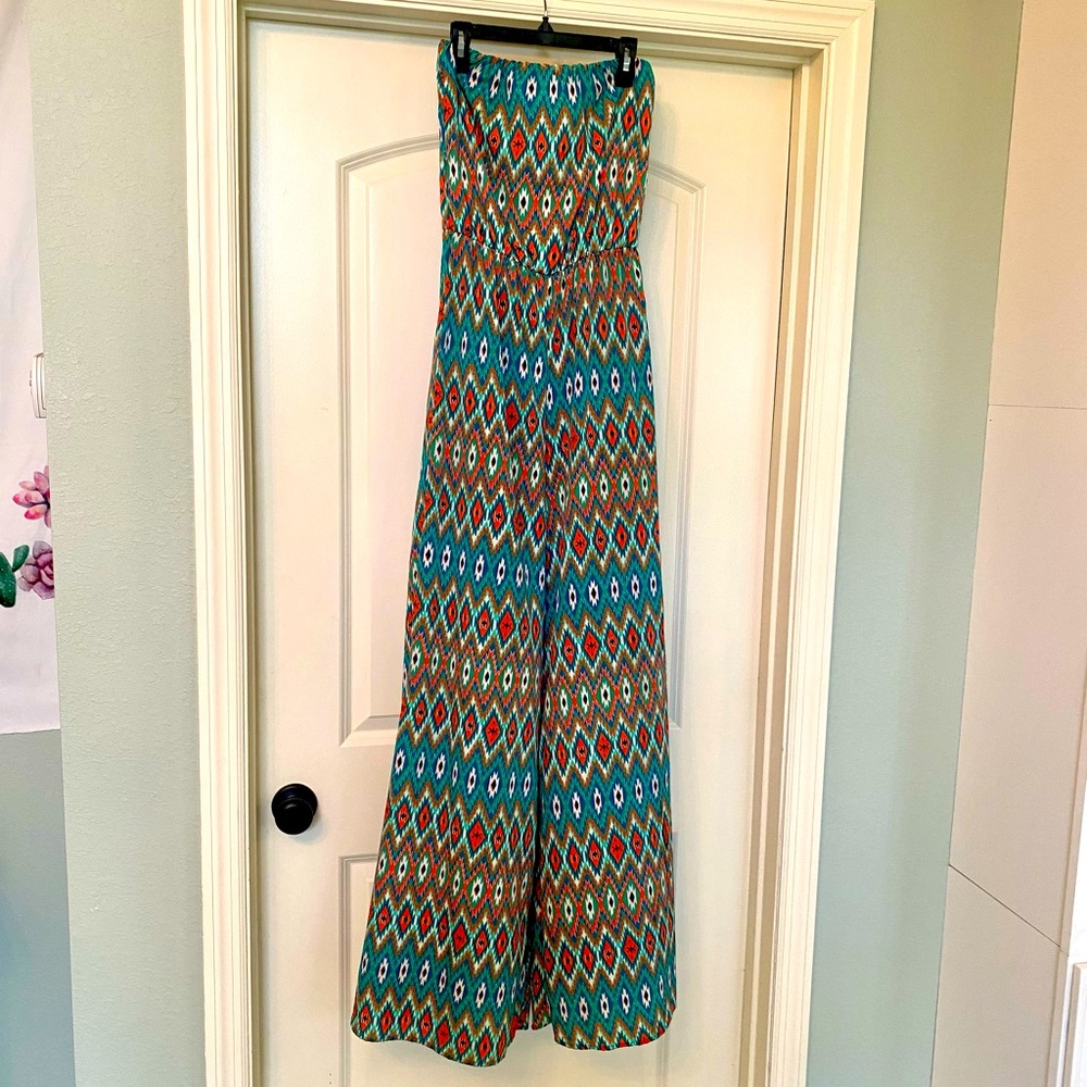 Auditions - Colorful Aztech Print Strapless Wide Legged Romper! 💚
